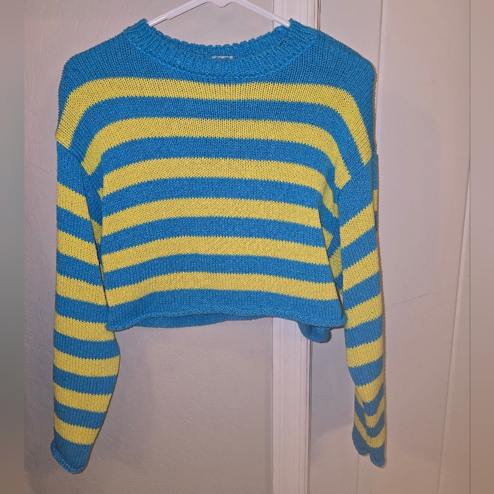 Zara Striped Distressed Knit Cropped Sweater Size: Small - Picture 4 of 7